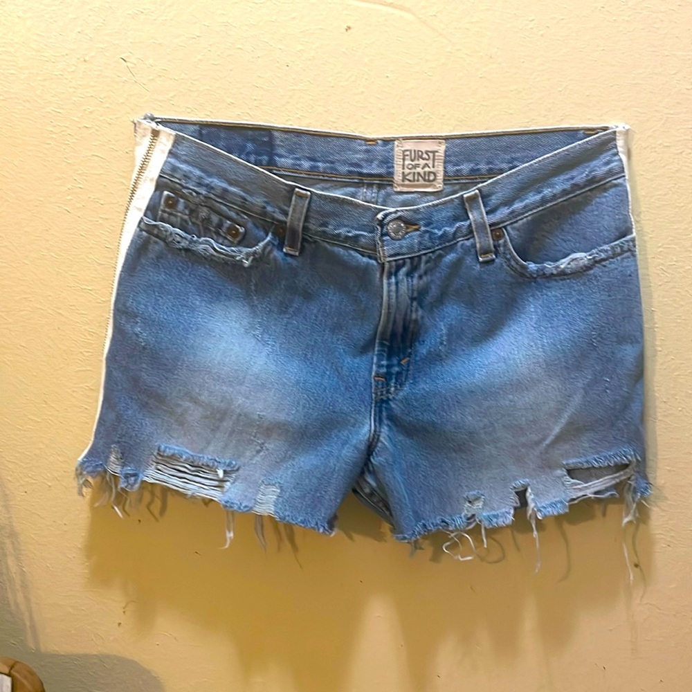 FURST OF A KIND distressed Jean shorts